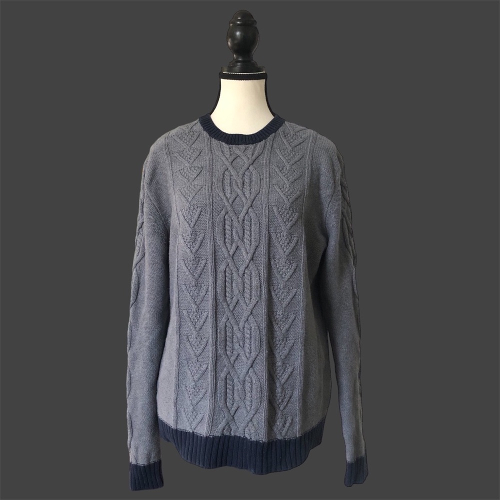 GAP Women’s Cable-Knit Crewneck Pullover Sweater - Picture 1 of 4